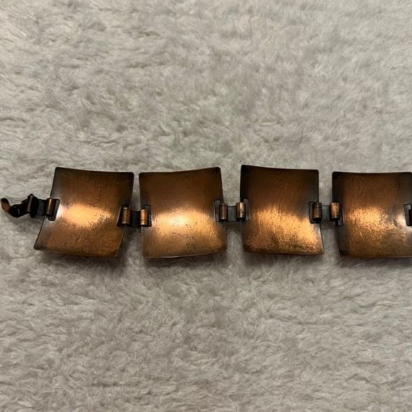 Vintage Copper Raised Asian Figures Linked Panel Bracelet - Picture 9 of 10